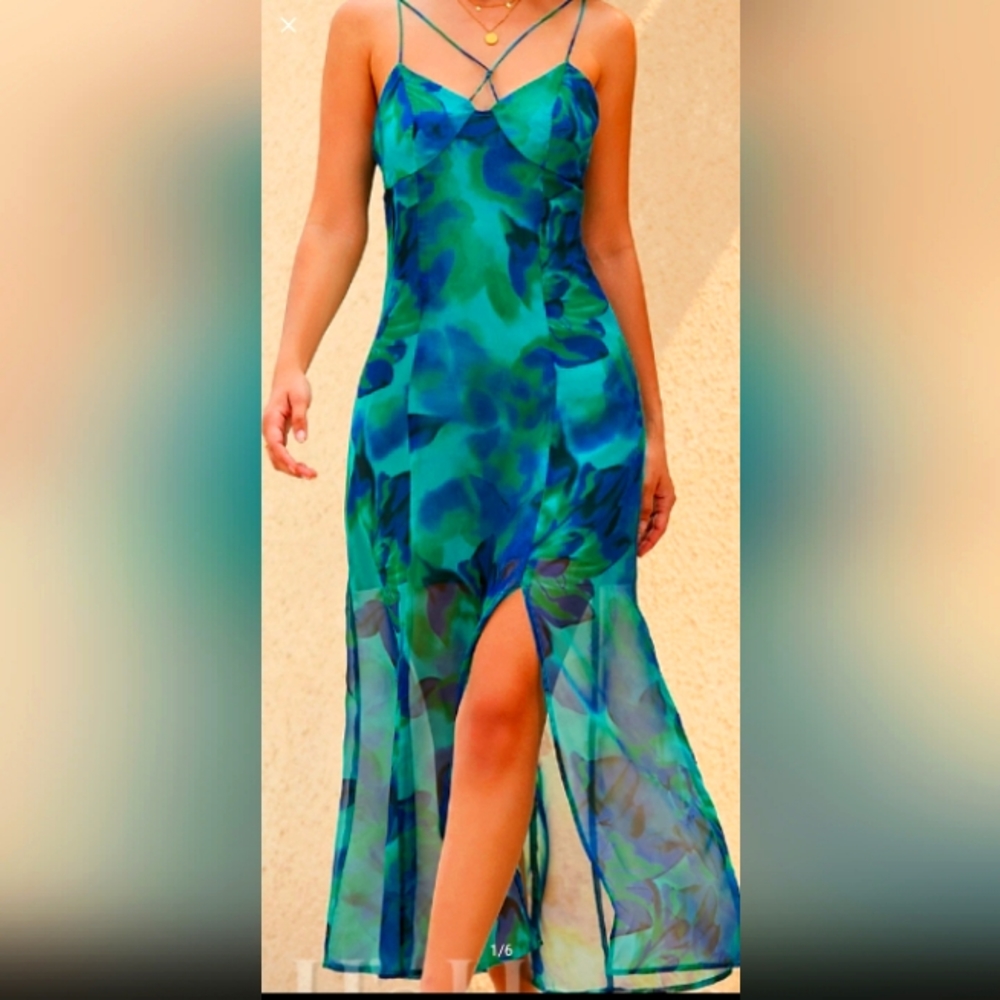 JJs House Vibrant Blue and Green Backless Dress